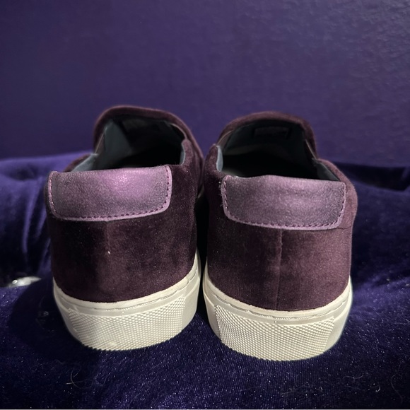Skechers Vaso 49933 Burgandy Purple Velvet Casual Memory Foam Slip Ons 9.5 - Picture 3 of 14